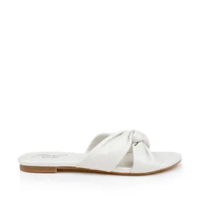 Badgley Mischka Women's Nicolet in White