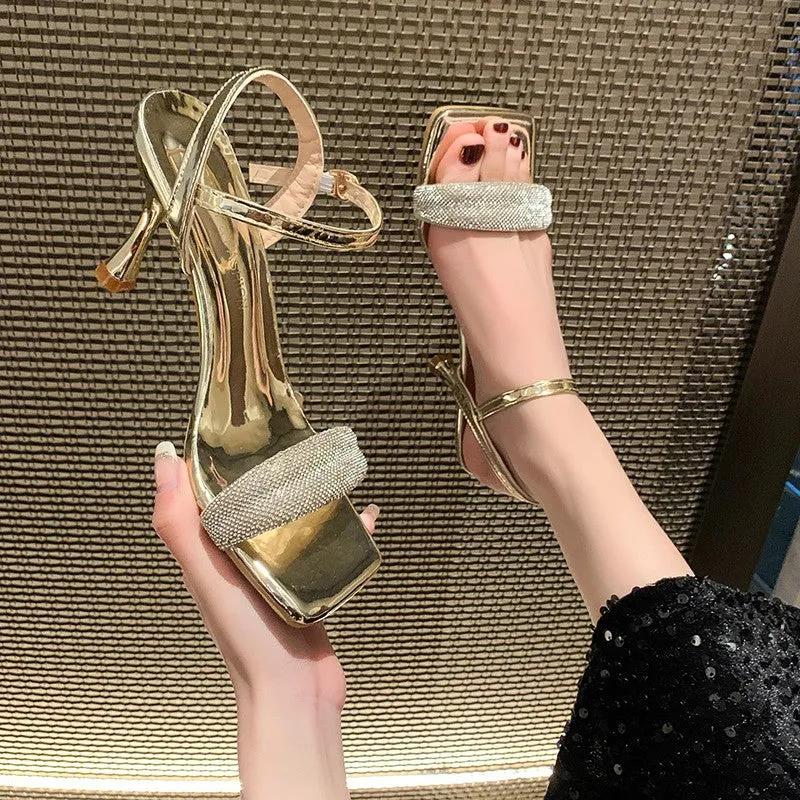 Fashionable and airy sandals