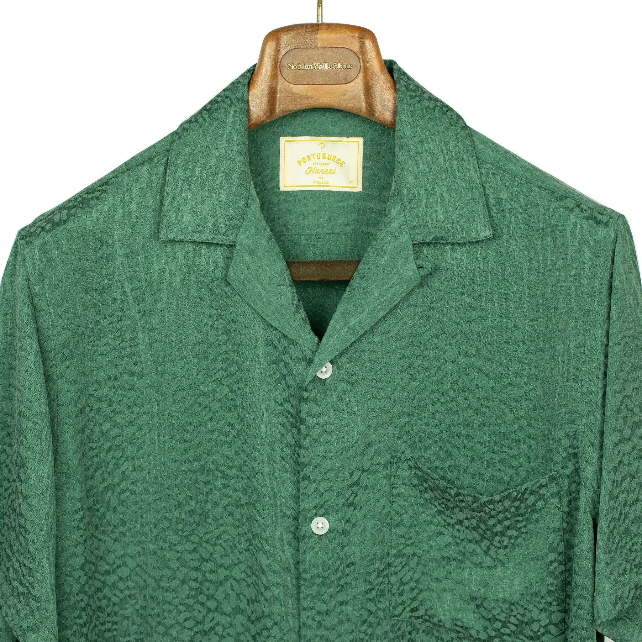 Finger Print camp collar shirt in green textured cupro and viscose