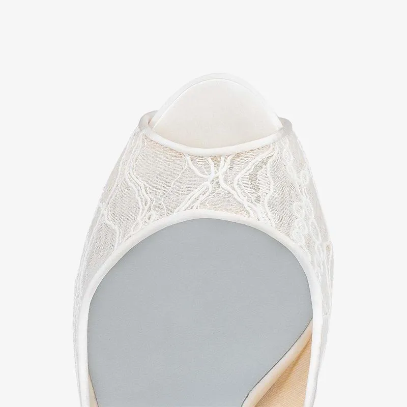 Ivory Lace Pump