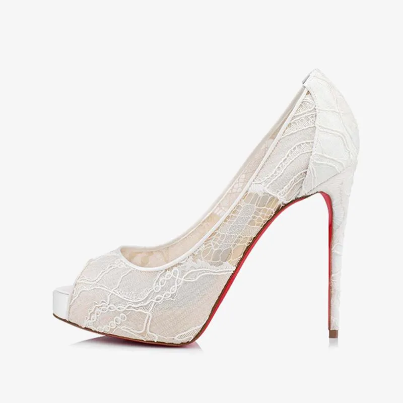 Ivory Lace Pump