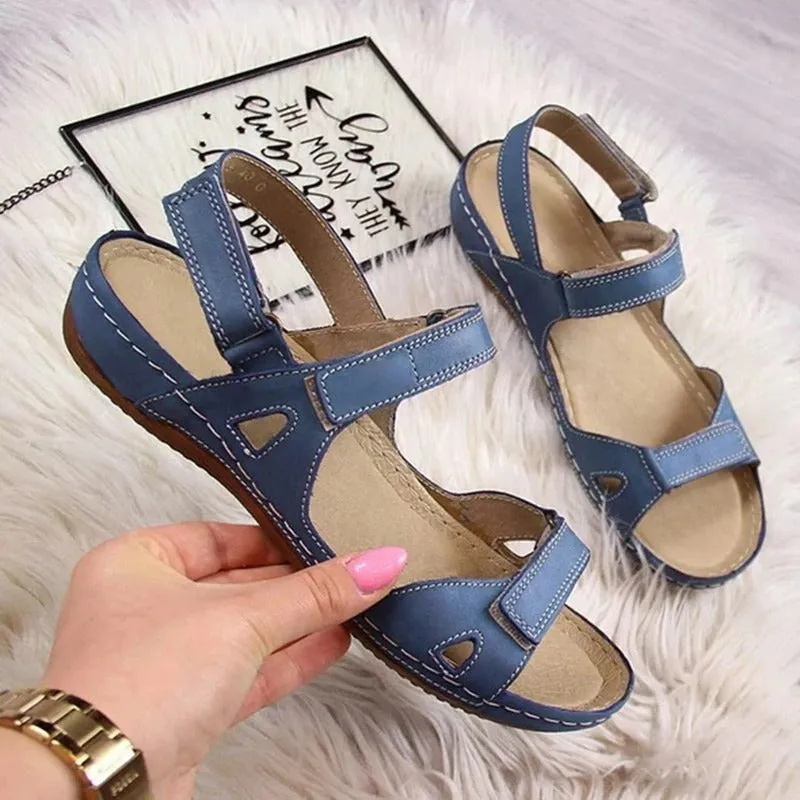 Slim and airy sandals